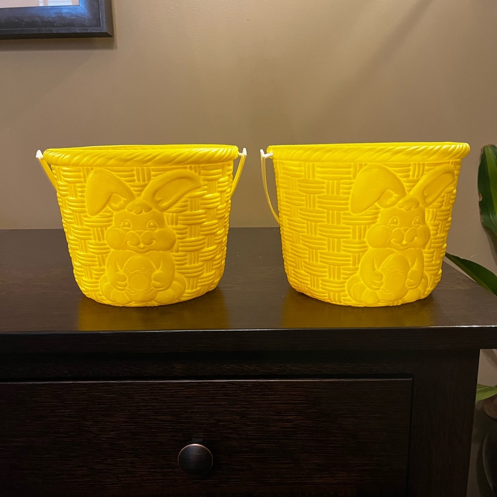 Pair Grand Ventures Blow Mold Easter Candy Basket Weave Bucket